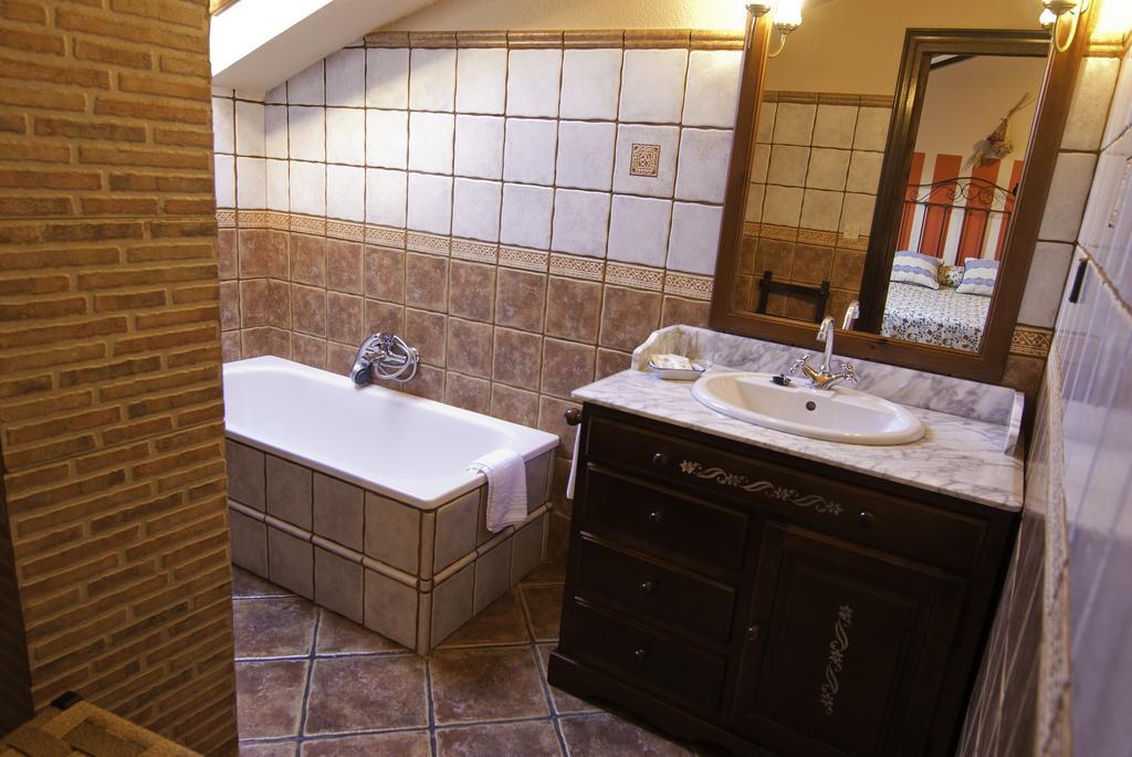 Triple Room,396706257:JPEG